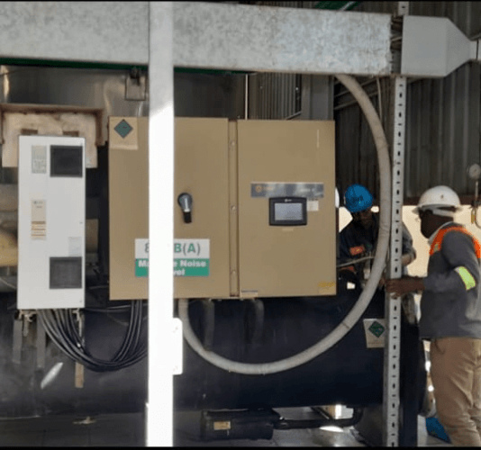 Industrial chillers maintenance